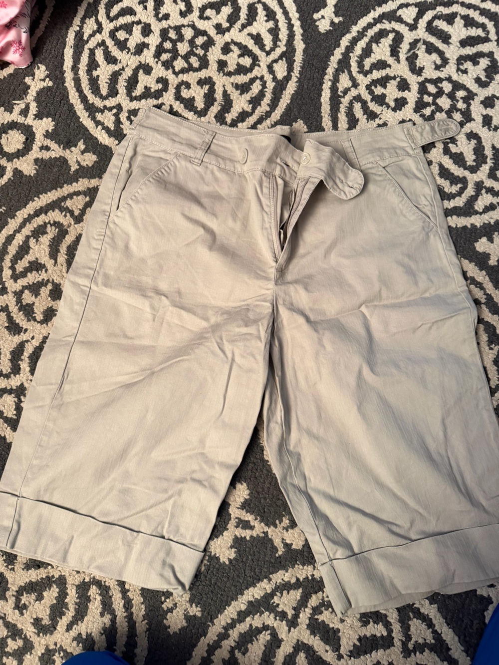 Trina Turk women’s  Flat Front Shorts in Light Beige